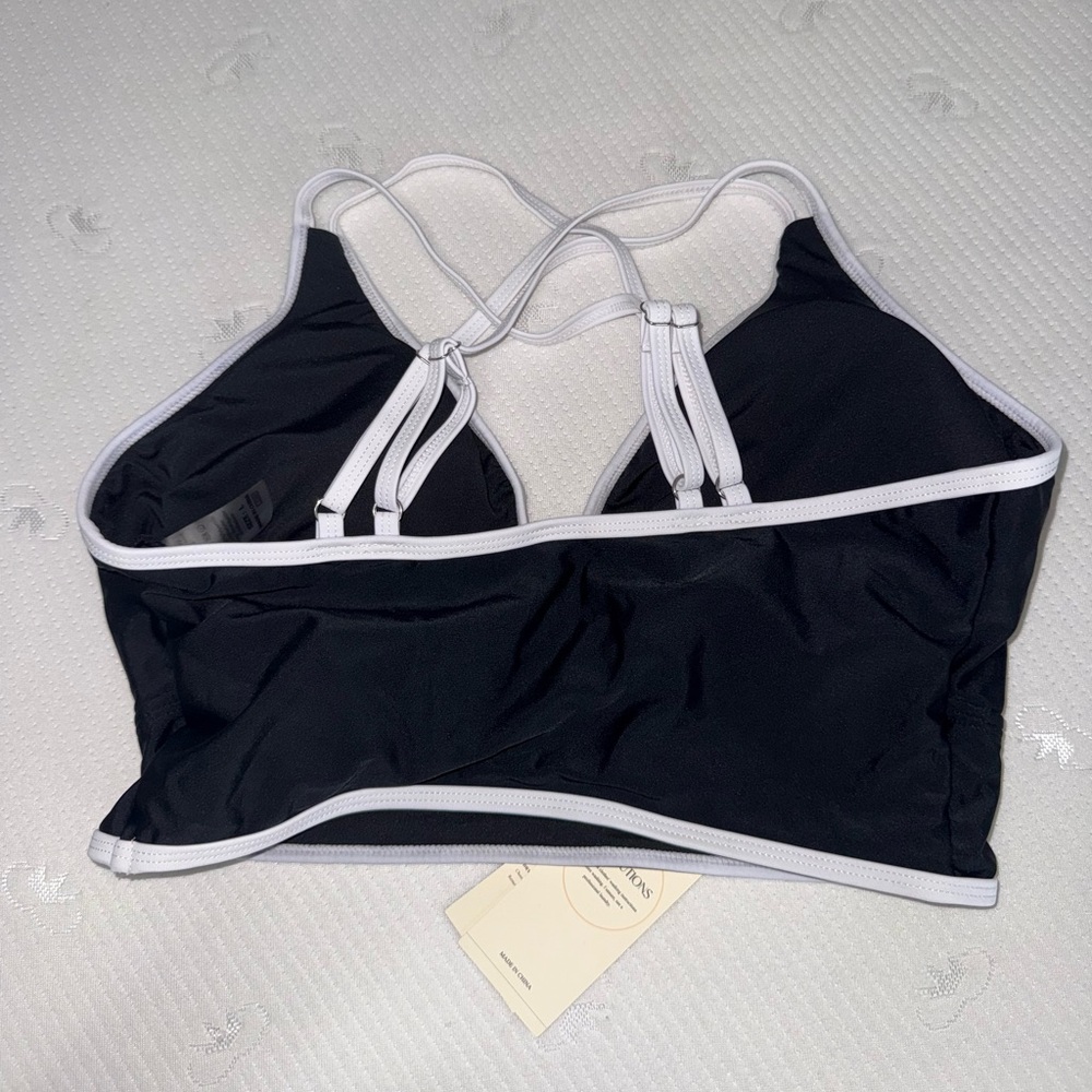 Swimsuit - Picture 5 of 7